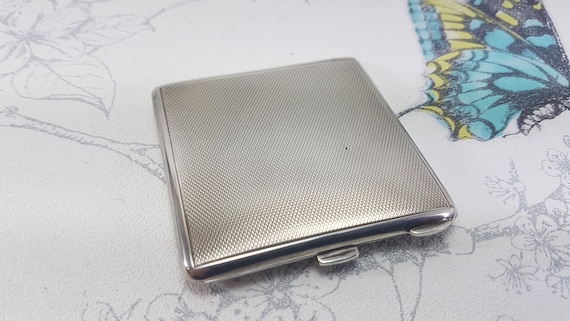 Vintage sterling silver compact mirror, silver pow