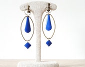 Pendant ear clips, bronze rings, King Blue enamelled sequins