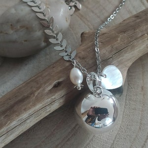 gold pregnancy bola with mother-of-pearl heart and freshwater pearl. image 9