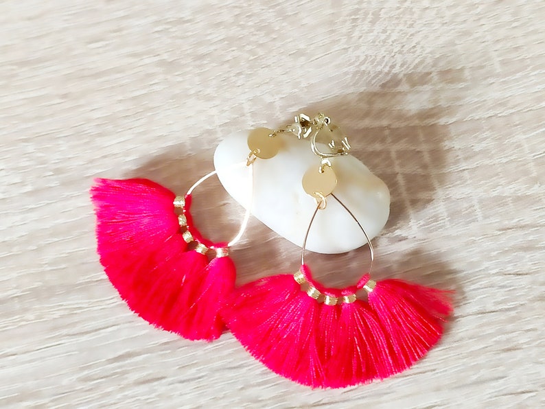 Long CLIPS earrings, pompoms on oval creole, bohemian jewelry Red