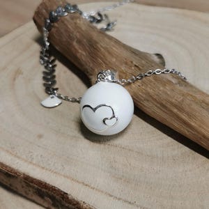 Pregnancy chime necklace – White bola with double hearts – Silver-plated – 43 in chain – Gift for mom to be – Maternity jewelry