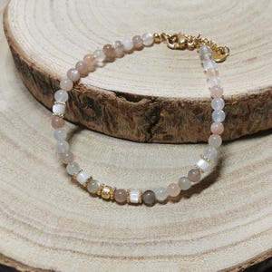 Moonstone bracelet fertility and feminine energy – Natural healing jewelry