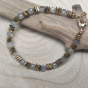 Bracelet labradorite, Hématites plaquées or, Bracelet pierres naturelles, Bracelet perles image 3