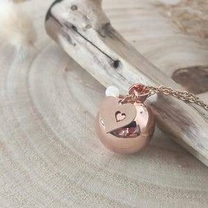 Rose Gold Pregnancy Bola – Natural Stone & Heart Pendant – Gift for Expecting Mom – Gender reveal