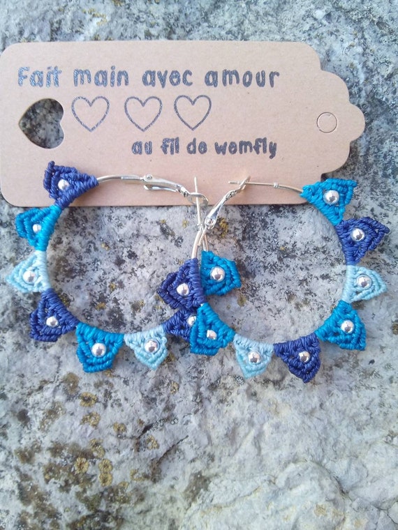 Micro macramé hoop earrings in shades of blue