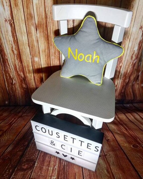 Petit Coussin Étoile Personnalisé | Prénom, Date de Naissance, Mot