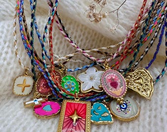 Colliers cordons ajustables, pendentifs au choix "Grigri"