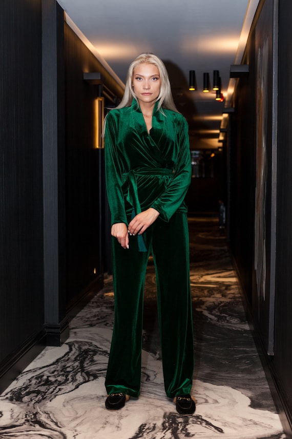 ladies green velvet suit