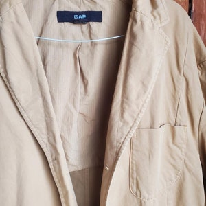 Vintage Gap Field Jacket // 90s Hong Kong mens unisex womens barn chore coat // wheat tan canvas cotton // pockets camping image 3