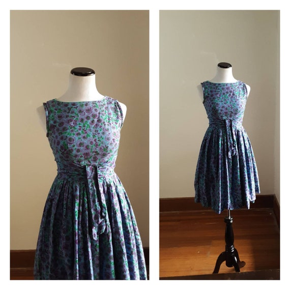 1960s floral dress / 60s day dress / blue 60s dres