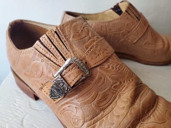 Justin Monk Shoes / Embossed Leather Tooled leath… - image 4