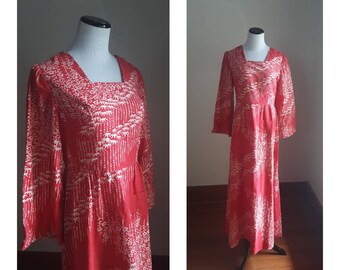 1970s Asian Boho Dress / Red flower child hippie Maxi / handmade 60s woodstock frock / floral bamboo print hippy cotton womens