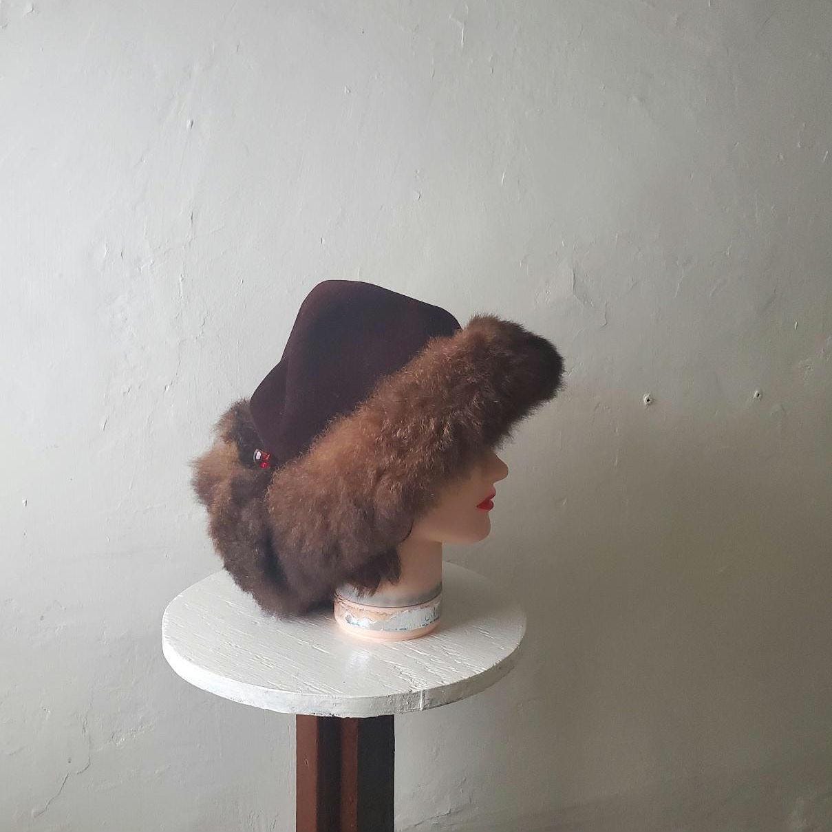 Vintage 1960s Brown Mink Fur Flat Cap - Audrey Hepburn Inspired Winter Hat Mink Fur Hat - 10 For Sale on 1stDibs | mink fur hats, mink  main image 4