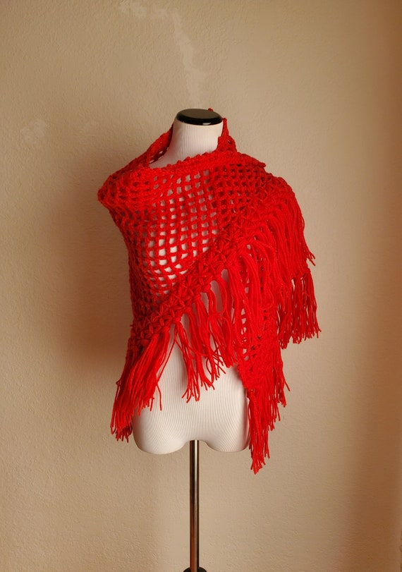 Red Handknit 70s Shawl Cottagecore / laura ashley… - image 3
