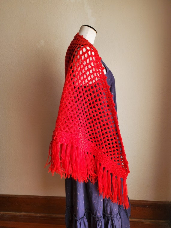 Red Handknit 70s Shawl Cottagecore / laura ashley… - image 4