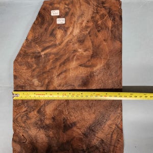 American Walnut burr veneer - 2 consecutive sheets 27x39cm - ET1011