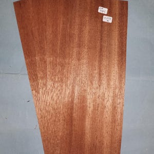 Sapele Mahogany veneer - 4 consecutive sheets 12x33cm - ET571