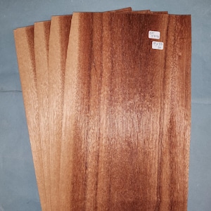 Sapele Mahogany veneer - 4 consecutive sheets 19x33cm - ET574