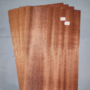 Sapele Mahogany veneer - 4 consecutive sheets 19x31cm - ET515