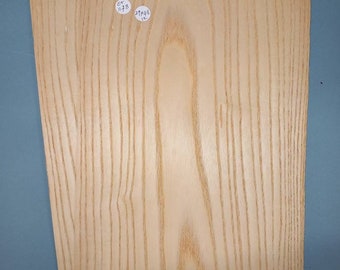 Esche Furnier - 2 hintereinander liegende Blätter 29 x 48 cm - ET1178