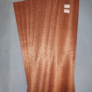 Sapele Mahogany veneer - 5 consecutive sheets 13x33cm - ET121
