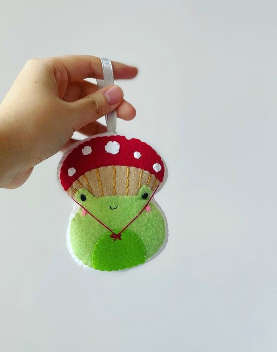 Handmade Felt Frog With Mushroom Hat 