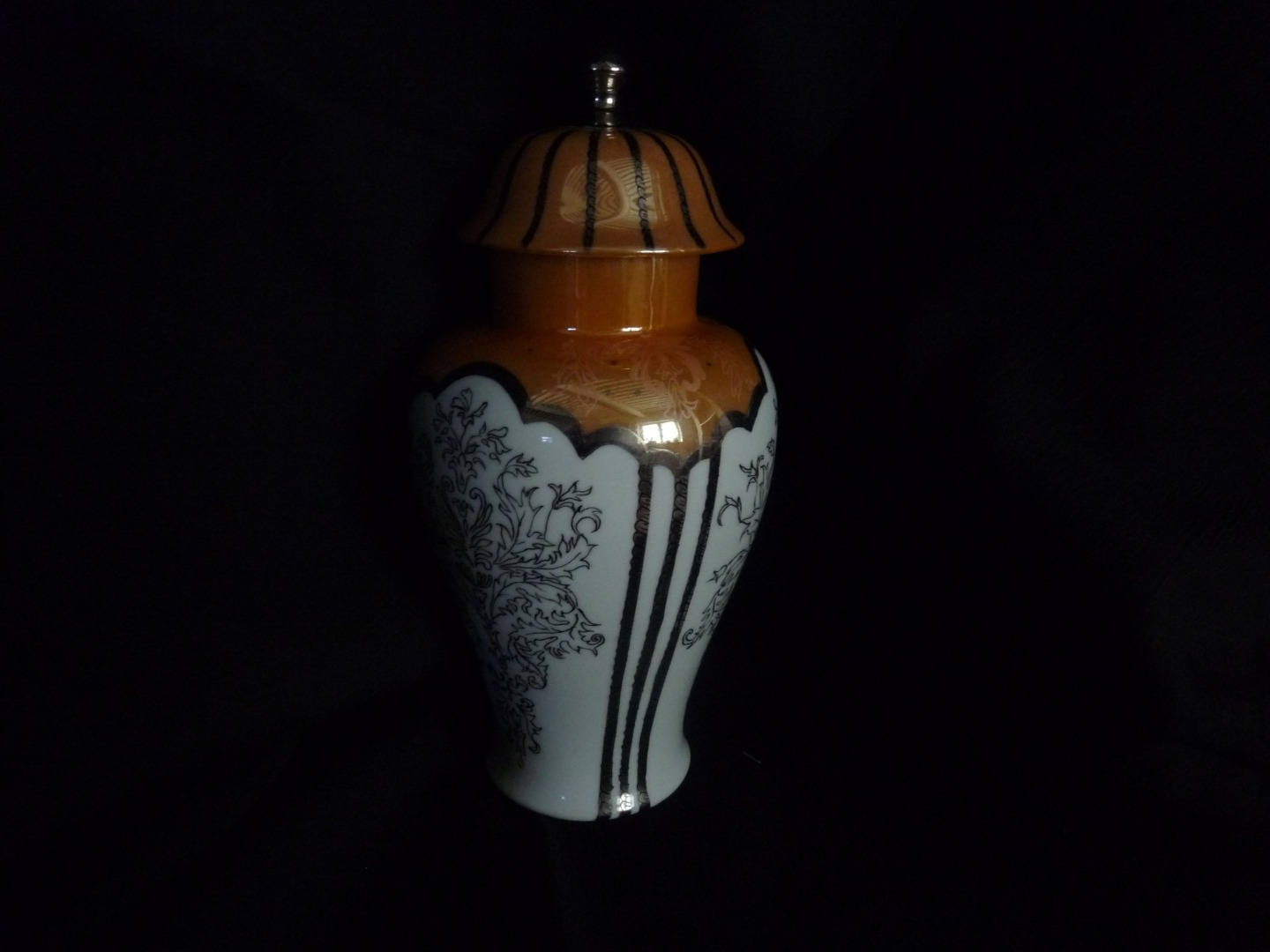 Potiche en Porcelaine Peinte Main