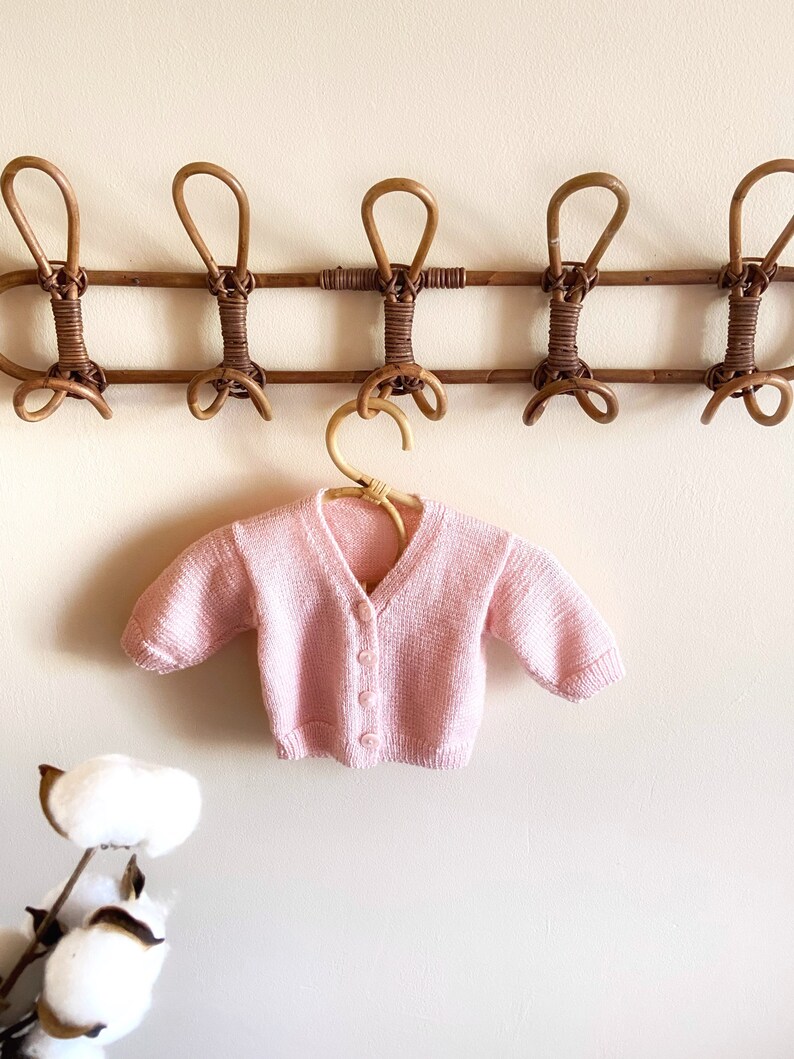 1-3 months | Pink baby vest and personalized hand embroidery 1-3 months | Pink baby vest and personalized hand embroidery