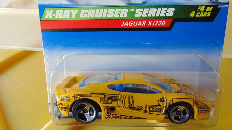X-Ray Cruiser Series Yellow 1999 Hot Wheels Jaguar XJ220 Collector #948