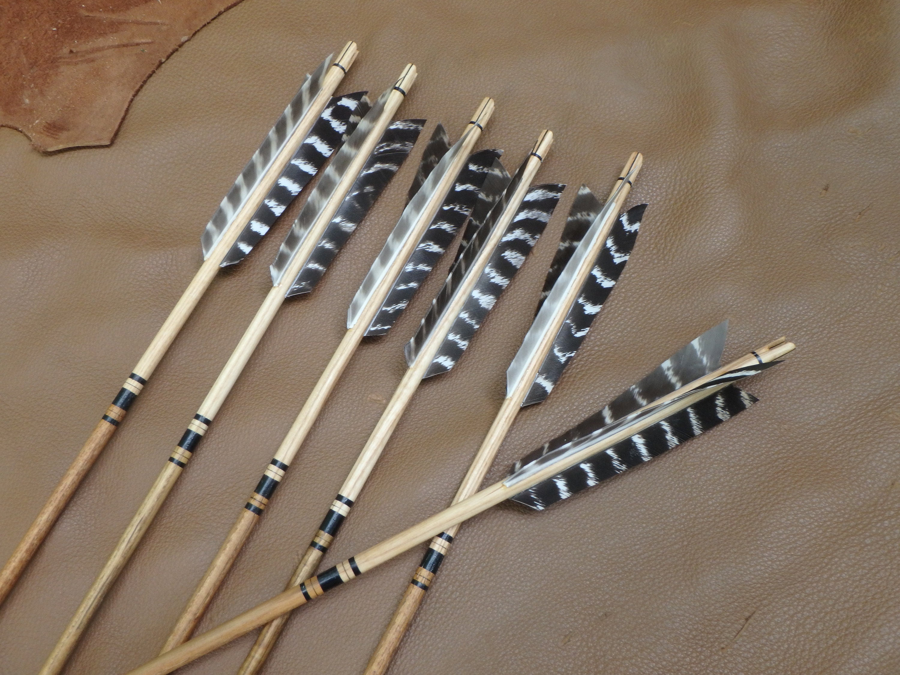 Traditional Wood Hunter Arrows 6 for longbow recurve Etsy