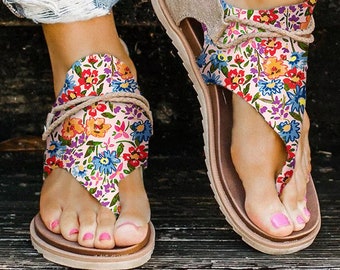 Women’s Casual Floral Leather Look Open Toe Flick Flop Sandals. Holiday, Going Out, String. Comfy,Lightweight.UK 3 4 5 6 7 8