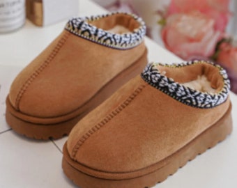 New Kid's Tan Faux Suede Platform Embroidery Slipper.More Colors.Casual,Comfy homewear.EU25 26 27 28 29 30 31 32 33 34 35 36,Great Gift Idea