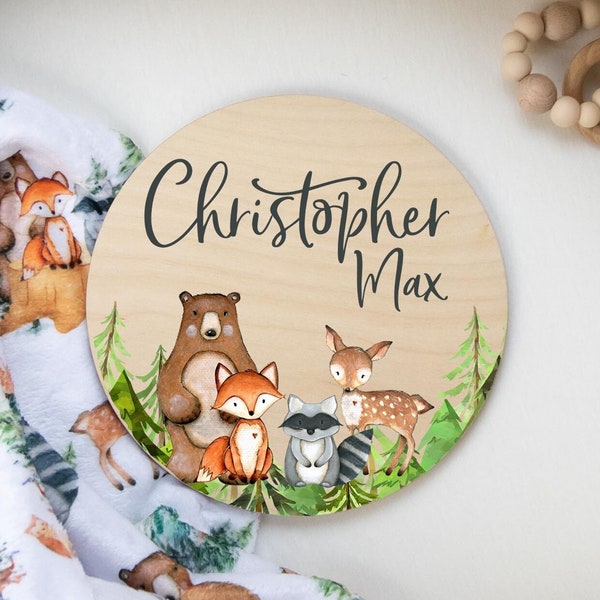 Round Wood Name Sign, Wood Baby Name Sign, Woodland Baby Sign, Woodland Name Sign, Baby Announcement Sign, Bear Fox Raccoon Deer Sign W1