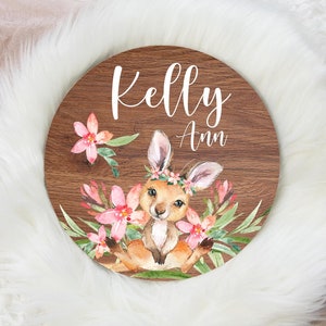 Kangaroo Round Wood Name Sign, Wood Baby Name Sign, Kangaroo Baby Name Sign, Baby Announcement Sign, Kangaroo Nursery Decor S43