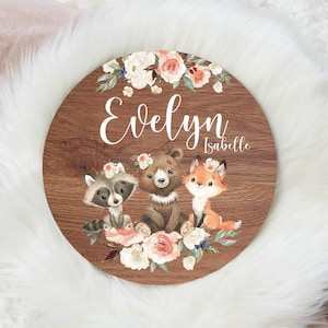 Round Wood Name Sign, Wood Baby Name Sign, Girl Woodland Baby Sign, Woodland Name Sign, Baby Announcement Sign, Bear Fox Raccoon Sign W5