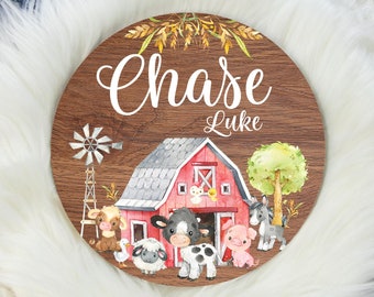 Farm Animal Baby Name Sign, Round Wood Name Sign, Wood Baby Name Sign, Farm Name Sign, Baby Announcement Sign, Farm Nursery Decor C1