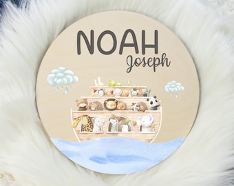 Round Wood Name Sign, Wood Baby Name Sign, Noah's Ark Baby Name Sign, Noah Ark Name Sign, Baby Announcement Sign, Noah's Ark Nursery S35