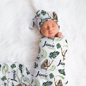 Sloth Swaddle Set, Sloth Swaddle Blanket, Personalized Baby Blanket, Jungle Nursery Theme, Newborn Blanket, Baby Sloth and Mama Blanket S26