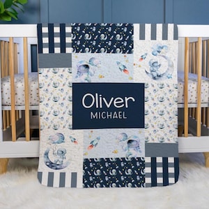 Astronaut Baby Quilt, Personalized Baby Outer Space Quilt, Optional Bundle with Sign, Astronaut Quilted Blanket, Outer Space Nursery, T67
