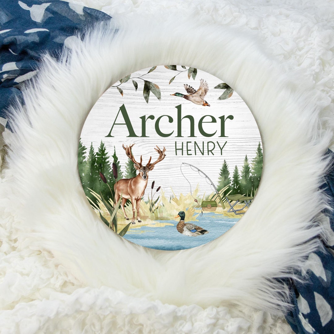 Hunting Name Sign, Round Wood Name Sign, Wood Baby Name Sign, Buck Baby