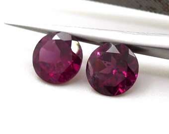 Coppia di pietre preziose sciolte a taglio rotondo di granato rodolite naturale, rosso lampone - 6 mm, 2,29 ct