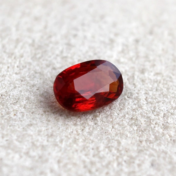 Natural Spessartite garnet loose oval cut gemstone 1.68ct 8x6mm