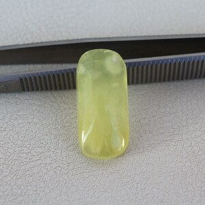 Cabujón de prehnita suelto de 11 x 23 mm, forma rectangular tipo cojín, 13,85 ct. Piedra natural para joyería. imagen 1