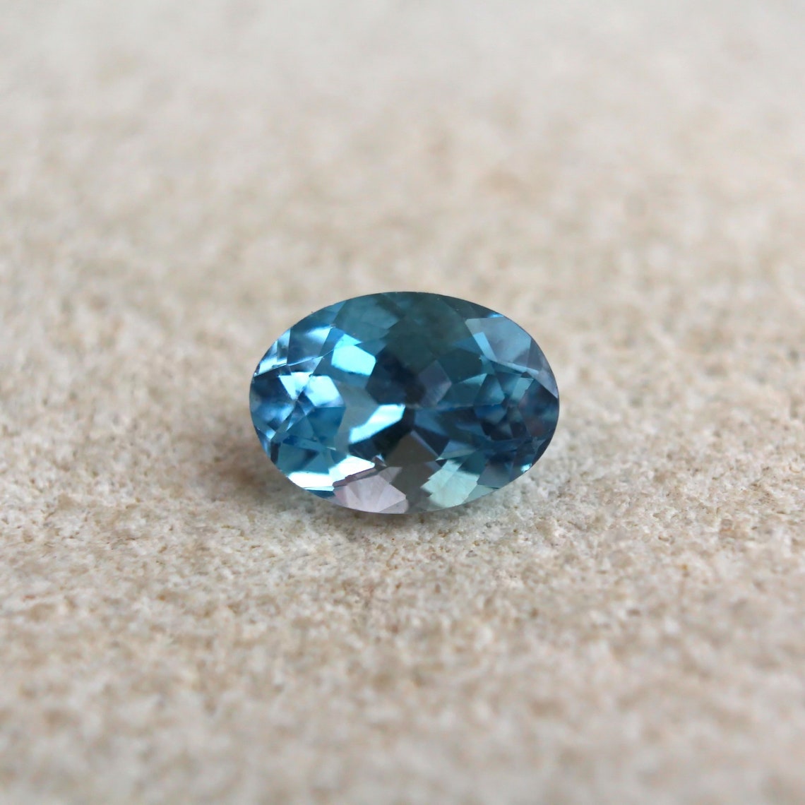 Deep blue Aquamarine loose gemstone 0.82ct Santa Maria | Etsy
