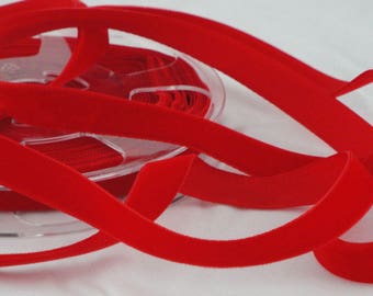 Red velvet ribbon width 9 mm - by 3 meters