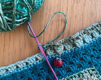 Red ladybug knitting crochet stitch marker