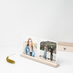 Porte-cartes de 5,5 po ou 12 po. bouleau de la Baltique naturel, support d'impression en bois, support de photo en bois, support de numéro de table en bois, support de photo