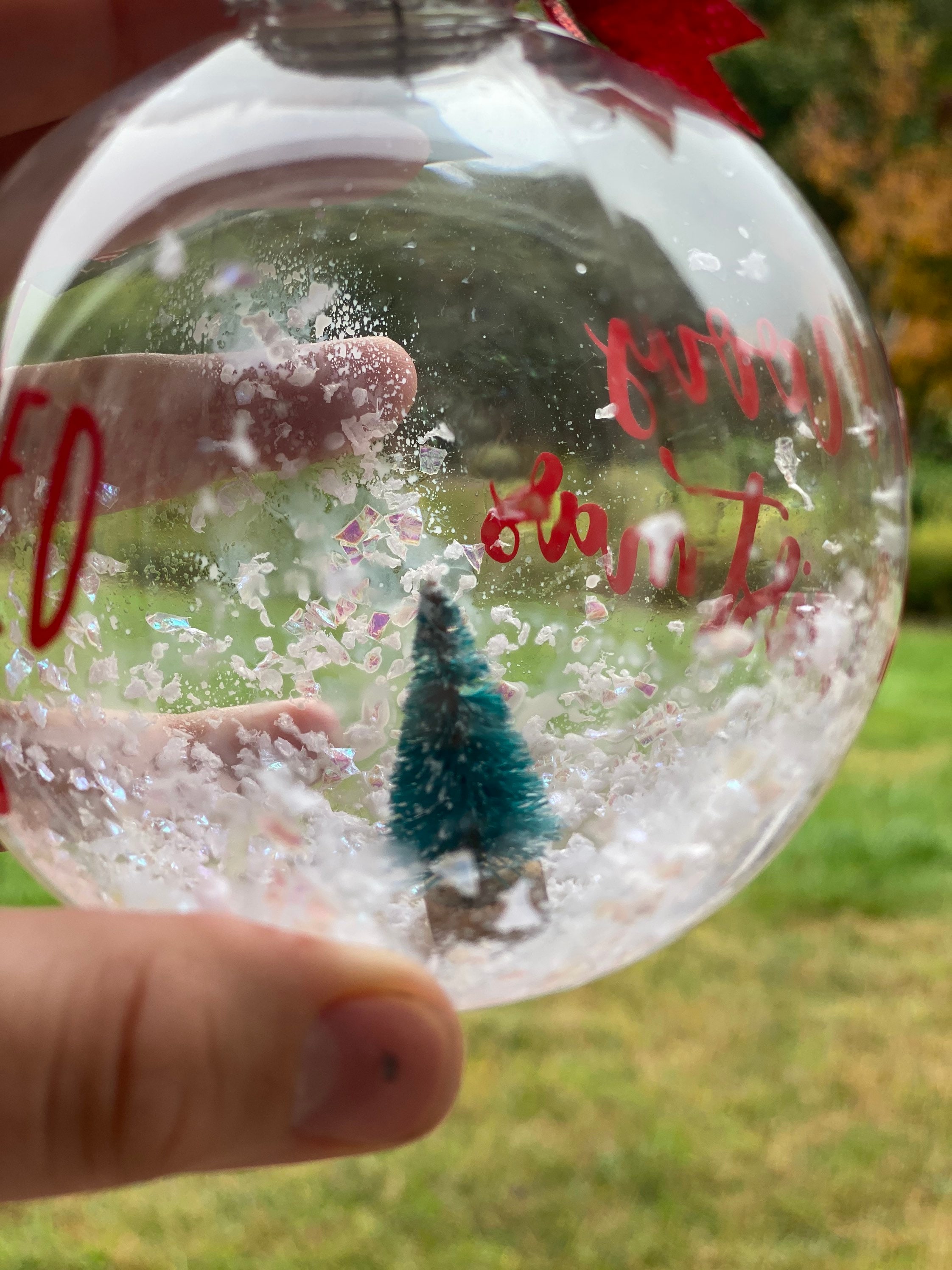 custom snow globe figurines