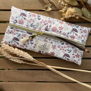 Estuche escolar plano en terciopelo y estampados florales. Motif fleurs