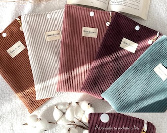 Cubierta de libro personalizada de pana, tanto para libros de bolsillo como de tapa dura.